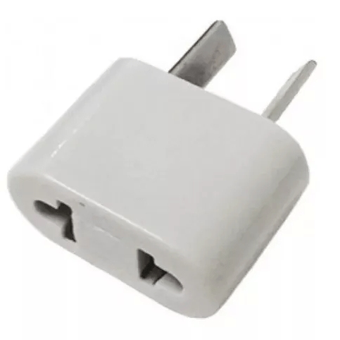 Enchufe Adaptador 220v/110v  Pata plana Y Redonda A Oblicuo